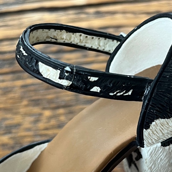 Just the Right Shoe Bovine Bliss Collectible - Picture 5 of 5